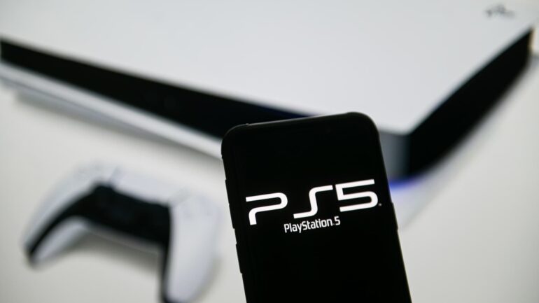 Sony sets up a PlayStation mobile gaming unit in push beyond consoles