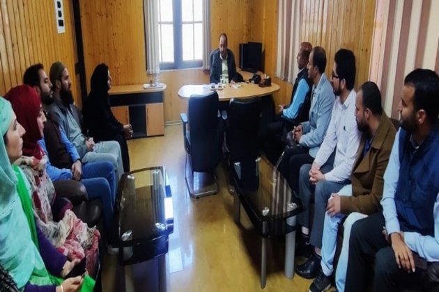 Director JKEDI reviews functioning of Centre for Women Entrepreneurship in Srinagar