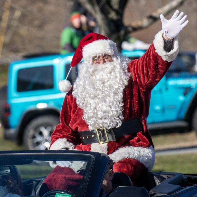 Santa in downtown Augusta for tree lighting, Small Business Saturday  - CentralMaine.com