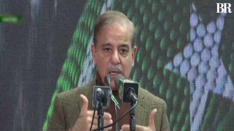 Pakistan wants to complete 9th IMF review without any delay: PM Shehbaz - Business & Finance - Business Recorder