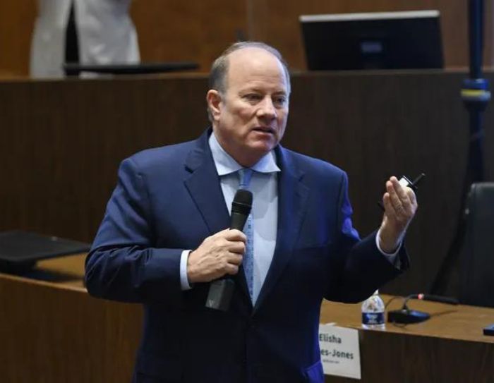 Duggan Urges Detroiters to Access $100 Million in Job Training Opportunities