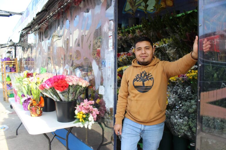Bushwick Flower Stalls Create Hubs of Peace, Small Business Opportunities for Local Immigrants | Brownstoner