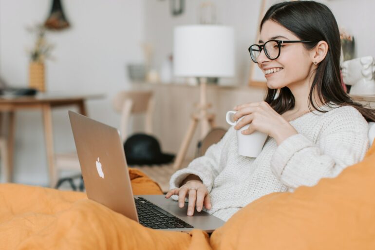 How Startups Can Turn Early Customers into Referral Sources - StartupNation