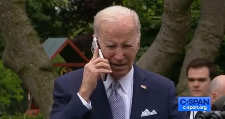 Joe Biden Takes a Call at Small Business Summit, Announces to the Crowd: "My Wife is Waiting For Me!" (VIDEO) | The Gateway Pundit | by Cristina Laila