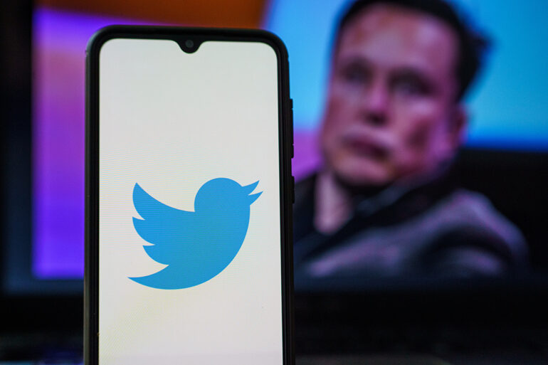 Twitter blocks people without accounts from seeing tweets; Musk blames AI startups scraping content | Boing Boing