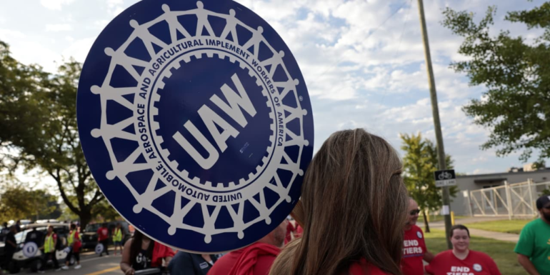 The UAW Strike Is Almost Here. Stocks to Buy, Sell, and Watch Carefully. | Barron's