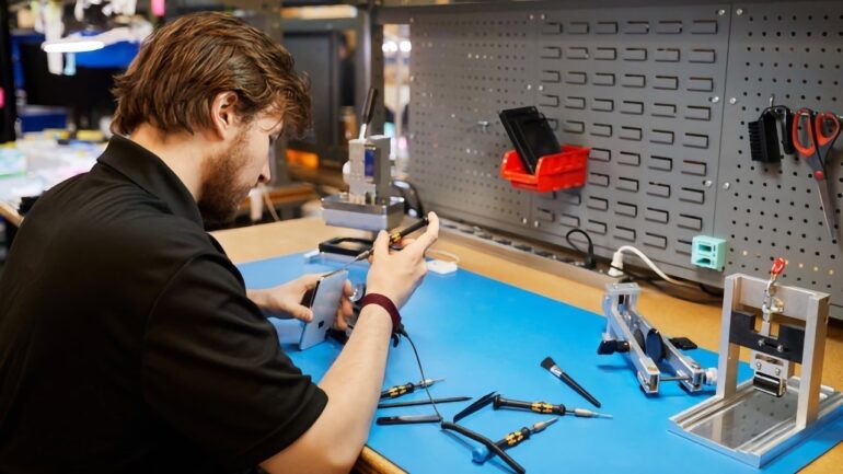 Apple set to widen its user & small business repair programs