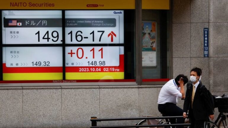 Asia stocks see slim weekly gain, await US inflation