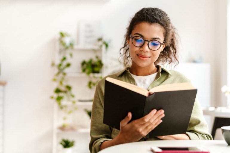 25 Best Entrepreneurship Books for New Business Owners