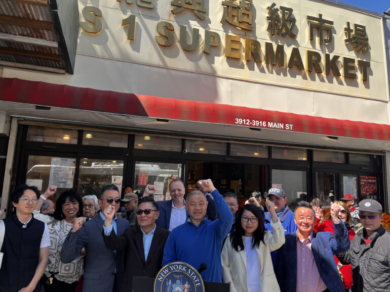 Sen. John Liu announces new theft prevention laws aimed at protecting small business owners in Queens – QNS
